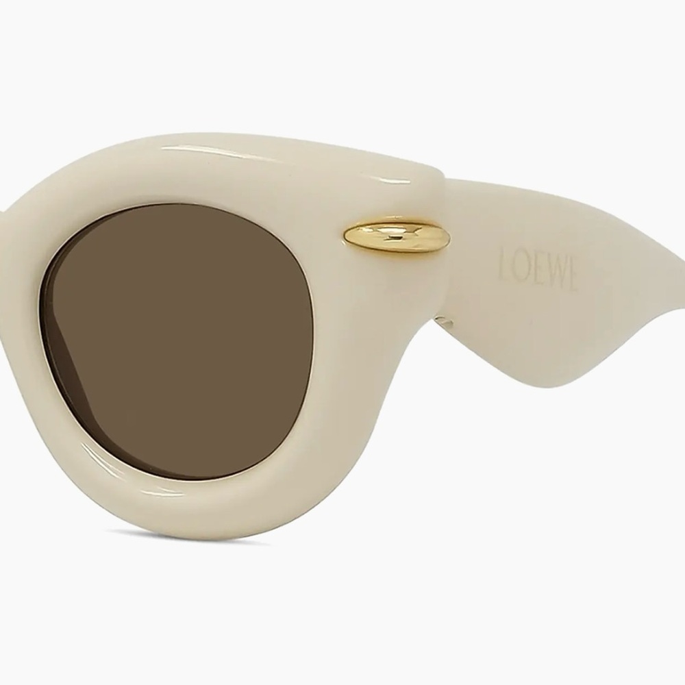 LOEWE
Inflated 46MM Cat-Eye Sunglasses - Picture 3 of 8